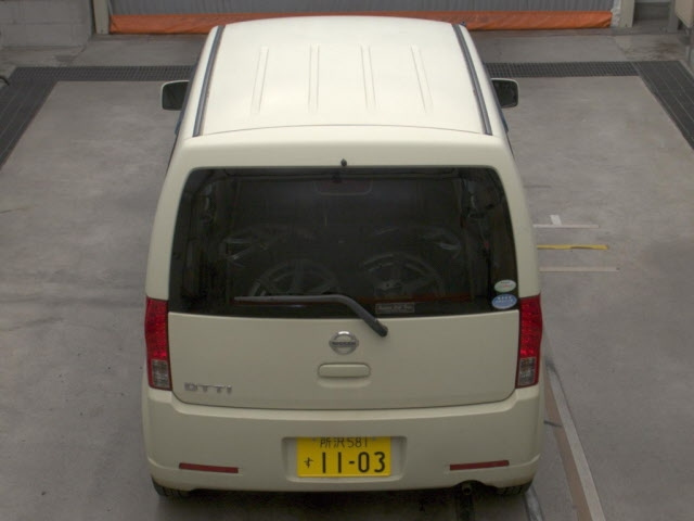 NISSAN OTTI 2010