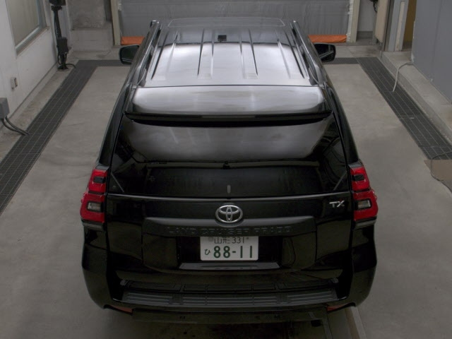 TOYOTA LAND CRUISER PRADO 2023