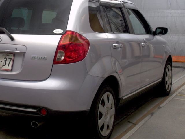 MAZDA VERISA 2009