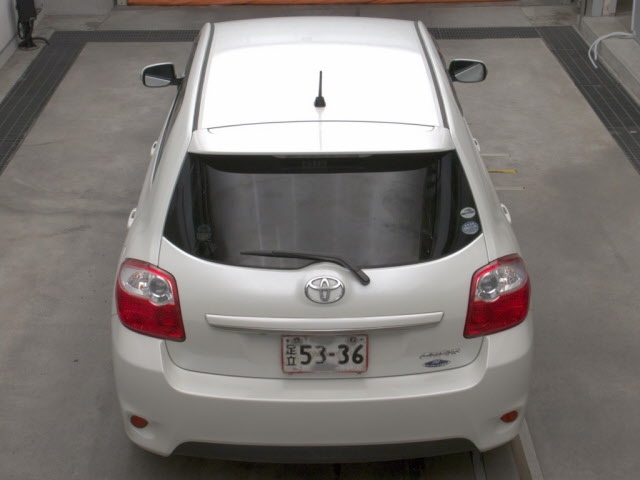 TOYOTA AURIS 2010
