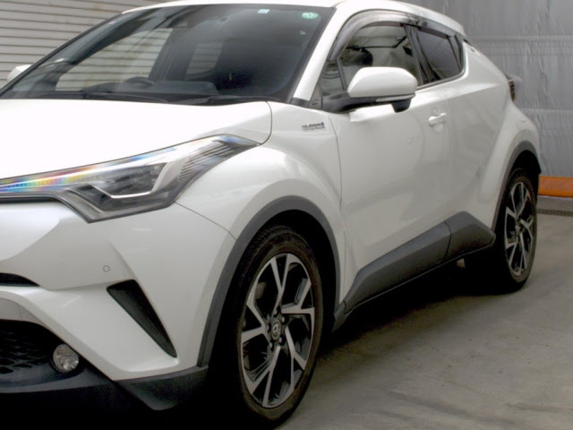 TOYOTA C-HR 2017