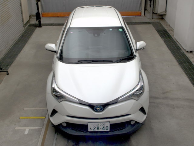 TOYOTA C-HR 2017