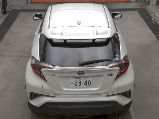TOYOTA C-HR 2017