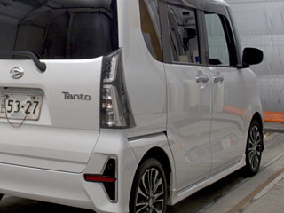 DAIHATSU TANTO 2020