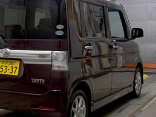 DAIHATSU TANTO 2012