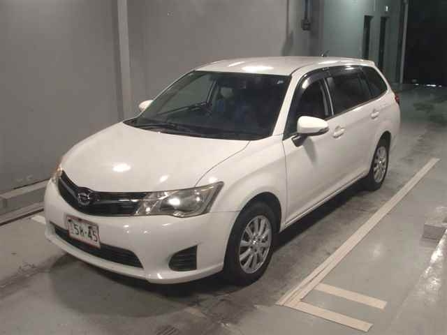 TOYOTA COROLLA FIELDER 2013