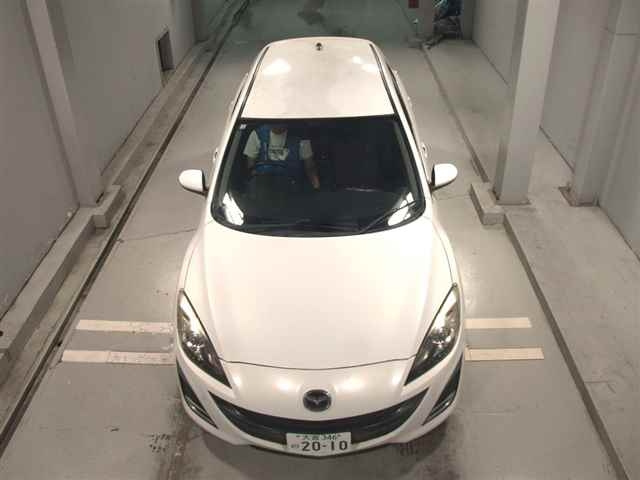 MAZDA AXELA 2010