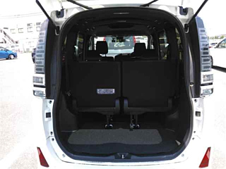 TOYOTA VOXY 2020