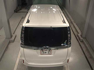 TOYOTA VOXY 2016