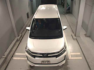TOYOTA VOXY 2016