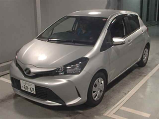 TOYOTA VITZ 2016