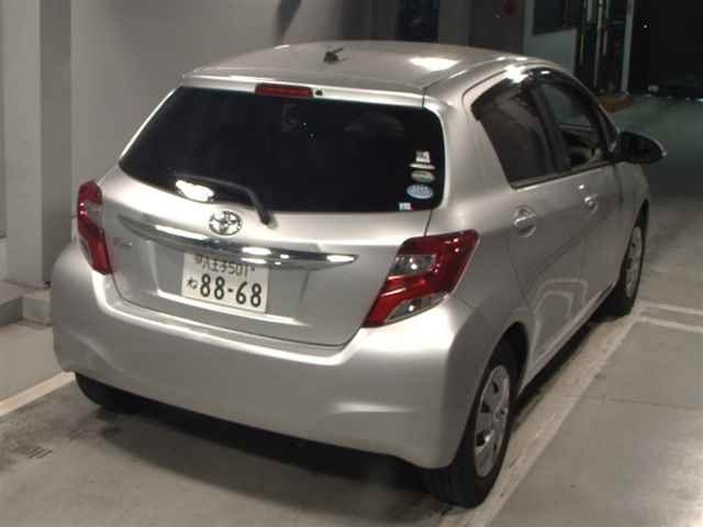 TOYOTA VITZ 2016