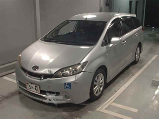 TOYOTA WISH 2009
