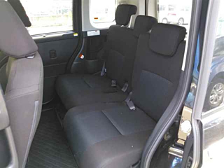 TOYOTA ROOMY 2021