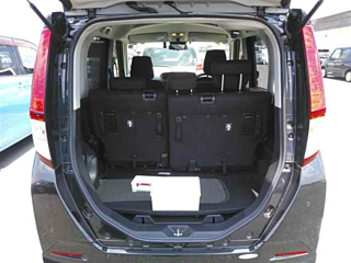 TOYOTA ROOMY 2021