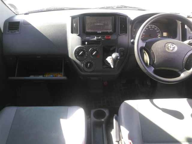 TOYOTA LITE ACE VAN 2016