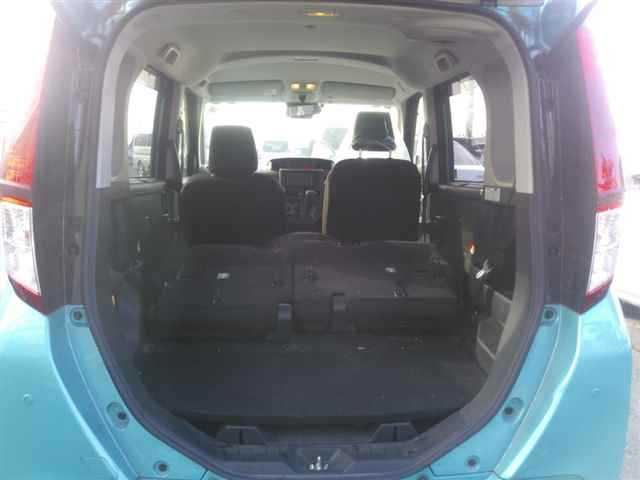 TOYOTA ROOMY 2022