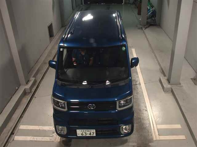 TOYOTA PIXIS MEGA 2019