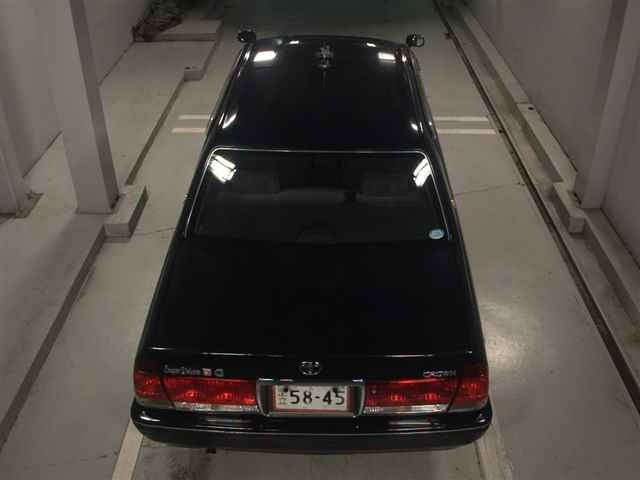 TOYOTA CROWN COMFORT 2016