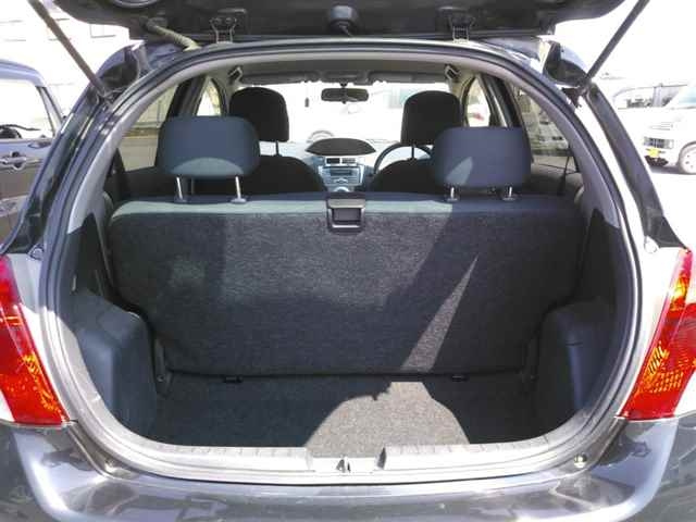 TOYOTA VITZ 2008