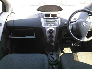 TOYOTA VITZ 2008