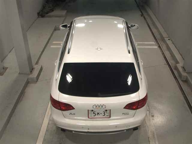 AUDI A4 2011