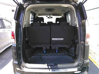 NISSAN SERENA 2017