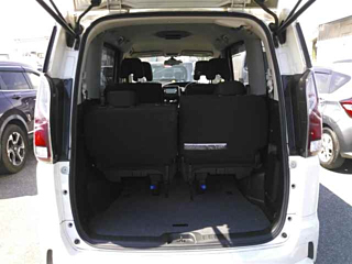 NISSAN SERENA 2017
