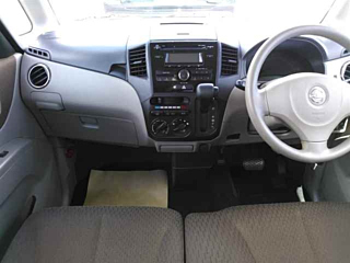 NISSAN ROOX 2011