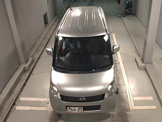 NISSAN ROOX 2011