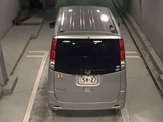 NISSAN ROOX 2011