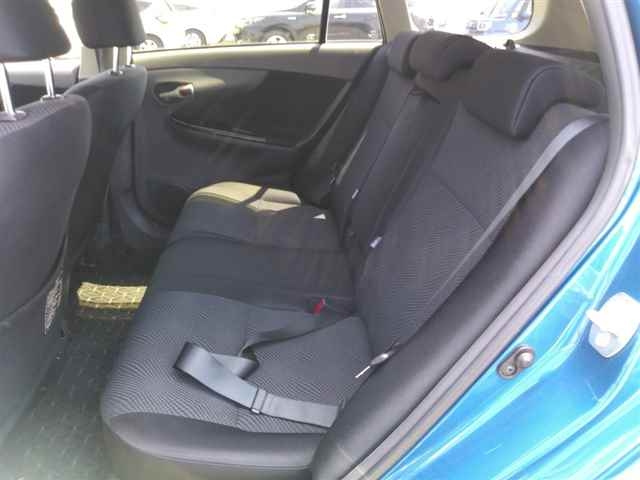 TOYOTA COROLLA FIELDER 2010