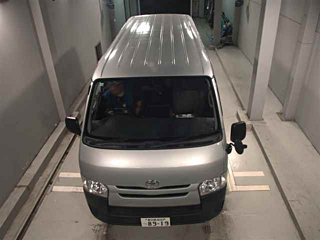 TOYOTA HIACE VAN 2015