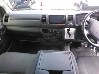 TOYOTA HIACE VAN 2015