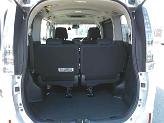 TOYOTA VOXY 2016