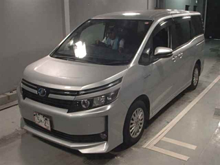 TOYOTA VOXY 2016