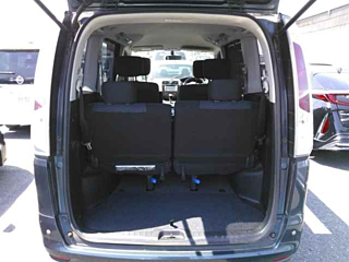 NISSAN SERENA 2011