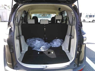TOYOTA SIENTA 2016