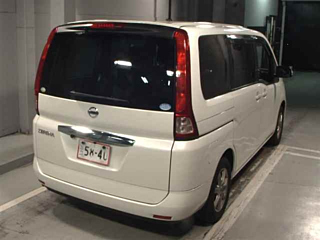 NISSAN SERENA 2010