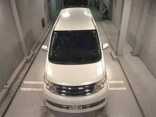 NISSAN SERENA 2010