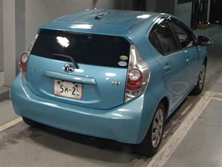TOYOTA AQUA 2013
