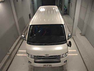 TOYOTA HIACE VAN 2017