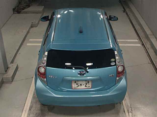 TOYOTA AQUA 2013