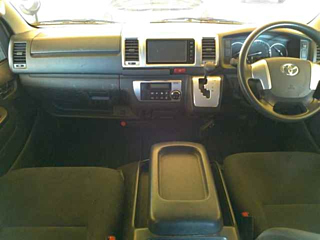 TOYOTA HIACE VAN 2017
