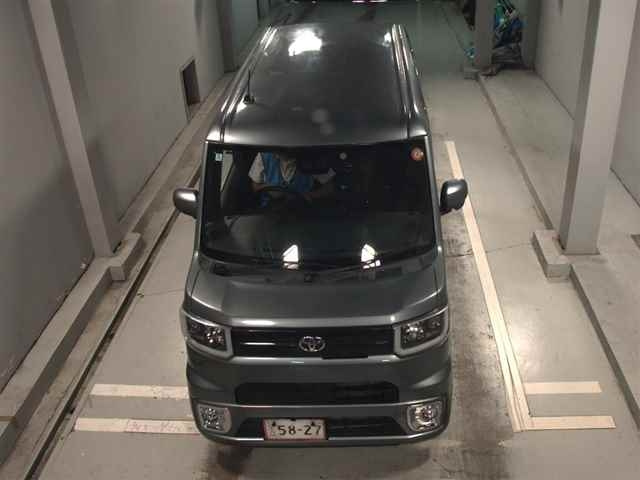 TOYOTA PIXIS MEGA 2020