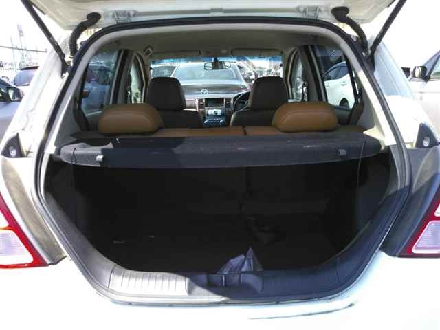 NISSAN TIIDA 2008