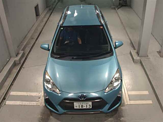 TOYOTA AQUA 2015