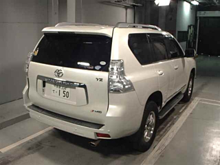 TOYOTA LAND CRUISER PRADO 2010