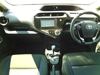TOYOTA AQUA 2018