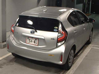 TOYOTA AQUA 2018